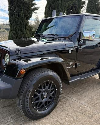 Jeep Wrangler 2.8 CRD DPF Sahara Auto