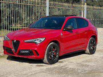 Alfa Romeo Stelvio Quadrifoglio 2.9 510 CV GARANZI