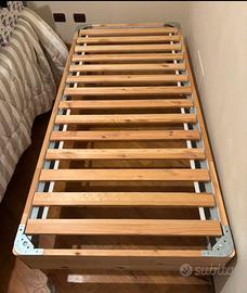 Due letti  una piazza ikea LYNGÖR