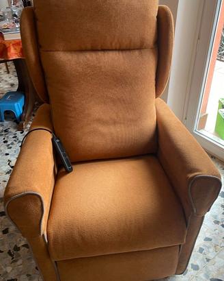 Poltrona alzapersona Relax Prisca Plus Vitarelax