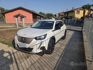 Peugeot e2008 100kw Allure Pack