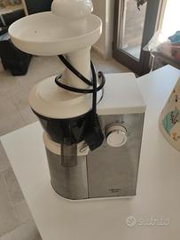 Estrattore succhi a bassa temperatura Hotpoint Ari