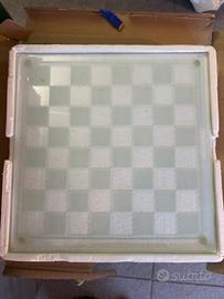 Scacchiera in vetro