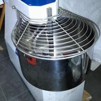 IMPASTATRICE A SPIRALE PROFESSIONALE