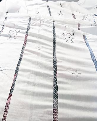 Tenda di cotone bianco tutta ricamata - 265x215