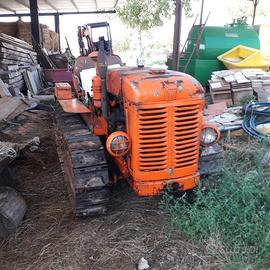 Trattore cingolato funzionante