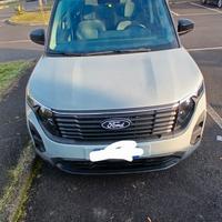 Ford Tourneo courier 2025 10000km