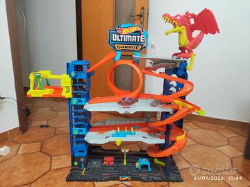 Pista hotwheels ultimate garage 