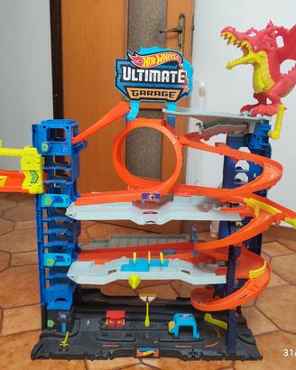 Pista hotwheels ultimate garage 