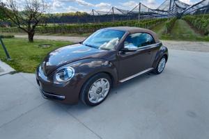 VW Maggiolone New Beetle cabrio 2013