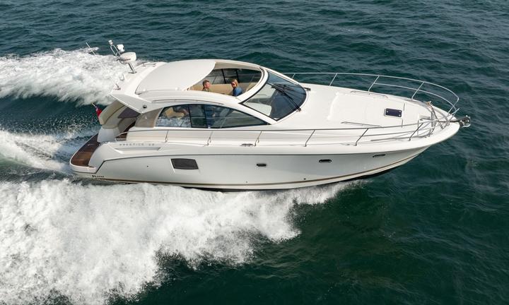 Prestige 42s - con tender lift