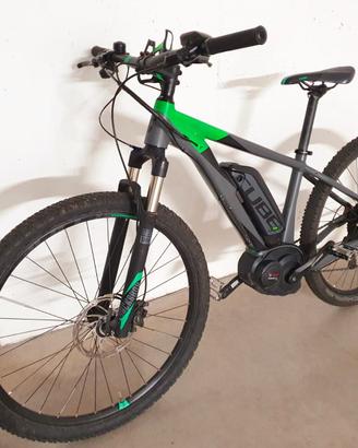 Ebike Bici elettrica con motore Bosch Performance