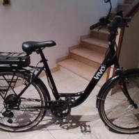 Bicicletta pedalata assistita