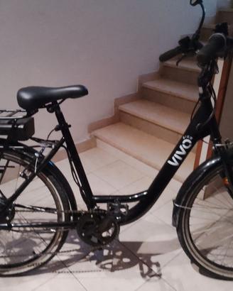 Bicicletta pedalata assistita