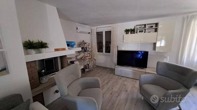 Villa di 345 m² con 5 locali e box auto doppio a Z