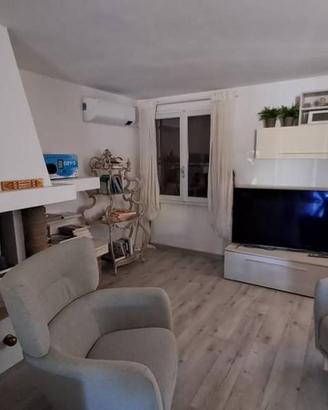 Villa di 345 m² con 5 locali e box auto doppio a Z