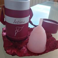 coppetta mestruale in silicone 