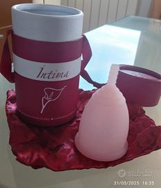 coppetta mestruale in silicone 