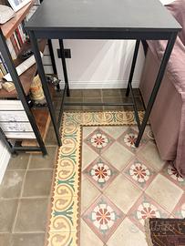 tavolo colaziome Ikea nero.