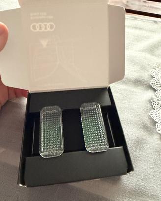 Luci LED originali Audi – luce bianca Entrance