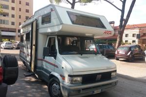 V camper mansardato