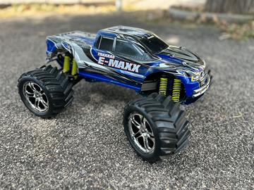 Traxxas E-Maxx ultima versione