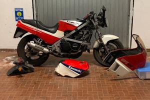 Kawasaki GPZ600R