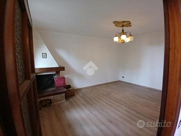 4 LOCALI A MONTESPERTOLI