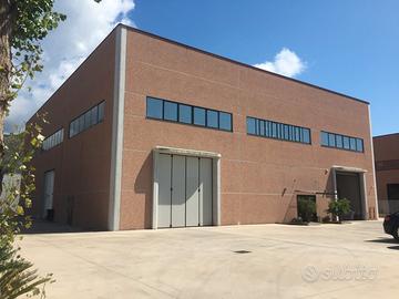 Capannone nuovo(porzione mq 400)