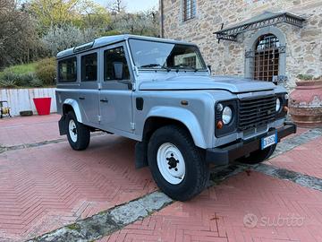 Land Rover Defender 110 E