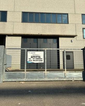Immobile di 1100 m² con più di 5 locali a Trofarel