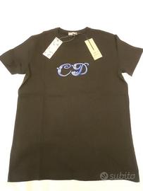 T-shirt nera