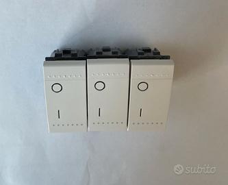 BTicino Livinglight - Interruttori bipolari