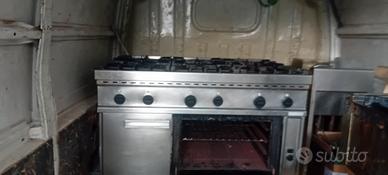 cucina 6 fuochi con forno 