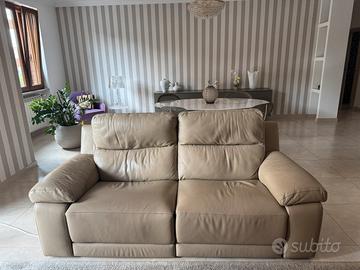 DIVANI IN PELLLE POLTRONE E SOFÀ
