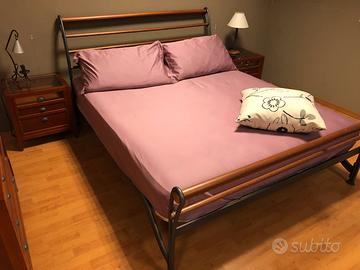 GRUPPO LETTO IN FERRO E LEGNO CILIEGIO
