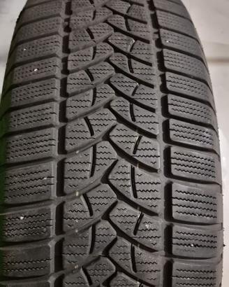 4 gomme invernali con cerchi a razze