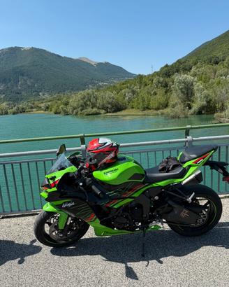 Kawasaki Ninja ZX6R colore KRT 2024