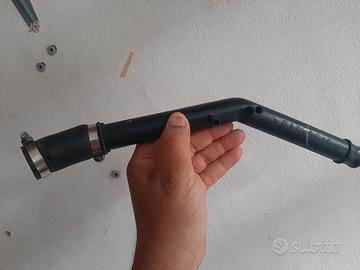 TUBO RADIATORE YAMAHA R1 04 05 06