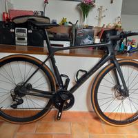 Giant TCR advance 2 2021 con ruote spada Blade 38