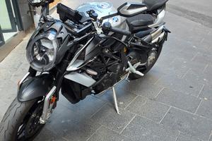 mv agusta 1000 rs