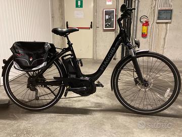 Bicicletta pedalata assistita WI-BIKE PIAGGIO
