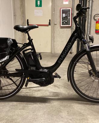 Bicicletta pedalata assistita WI-BIKE PIAGGIO