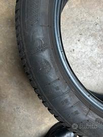 Treno di gomme invernali 205/55 R17
