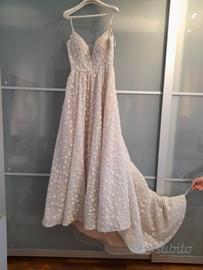 Abito da sposa nuovo 