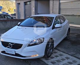 VOLVO V40 D2 Momentum