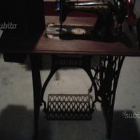Macchina da cucire Singer del 1905 modello new fam