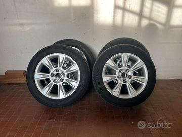 225 55 R17 Bridgestone + cerchi Audi originali