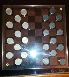 Gioco della dama in vetro firmato Leonardo vetri