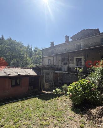 Terratetto Fabbriche di Vergemoli [UM261CVVRG]